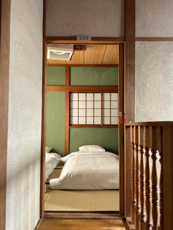 Kix House Waraku III 和楽三号館 Hotel Izumisano Bagian luar foto