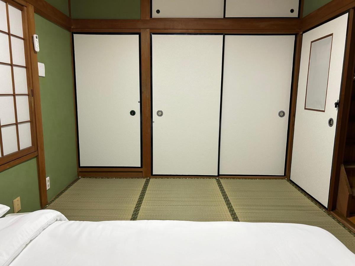 Kix House Waraku III 和楽三号館 Hotel Izumisano Bagian luar foto